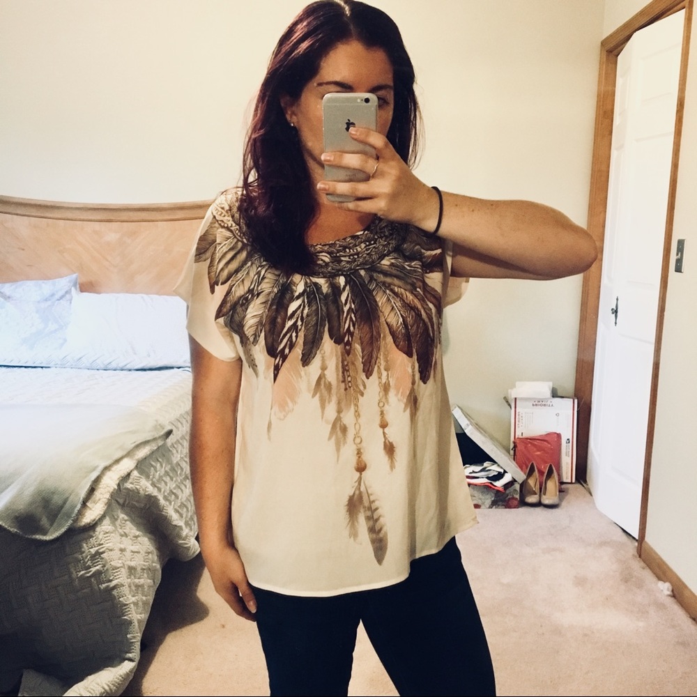 Feather Graphic Blouse